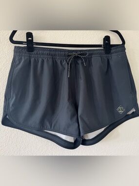 Salty Crew Beacons Hybrid Shorts Black